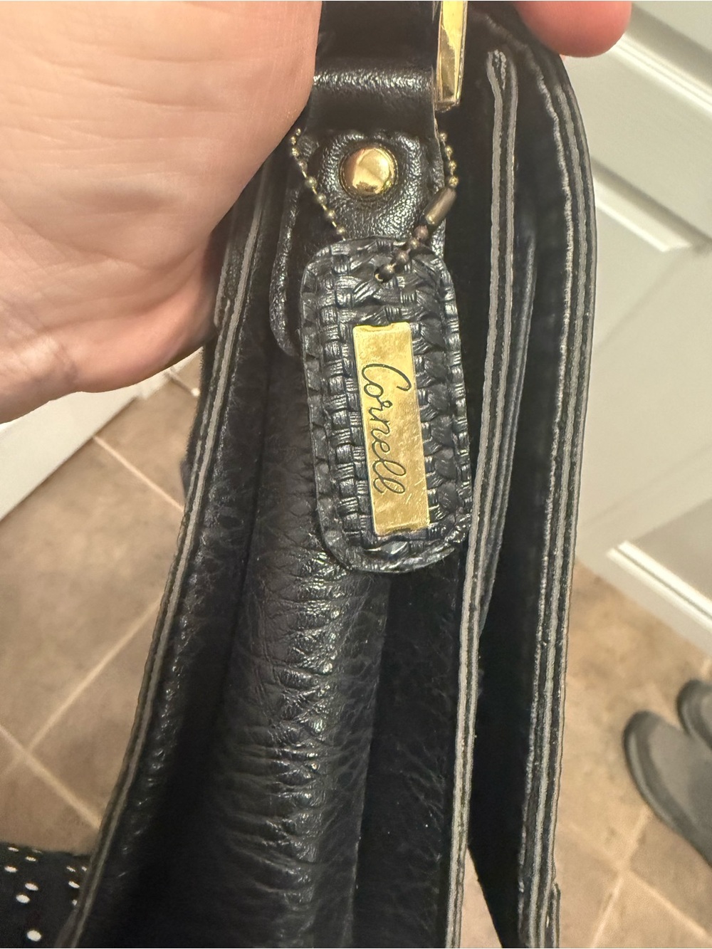Vintage Cornell Classic Black Woven Crossbody Bag with Adjustable Strap - Picture 3 of 4